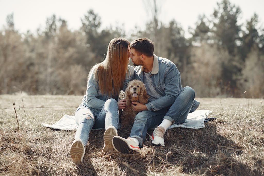 Best Dog for Young Couple: Top 10 Dog Breeds for Companionship 2 Best Dog for Young Couple
